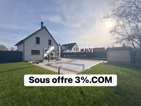 3%com belle maison contemporaine avec piscine