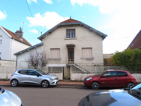 maison 125 m2 sur s/sol garage + atelier de 90 m2 au sol. dijon facs -