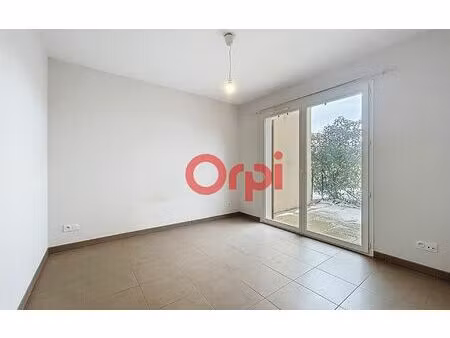 location appartement  46.85 m² t-2 à présilly  1 120 €