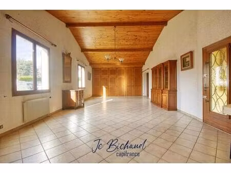 maison de 250m2 au fort potentiel avec sous-sol de 80m2