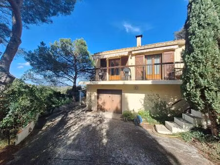 paix et l'intimité  belle vues  villa de 4 faces sur grand terrain.