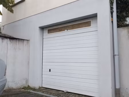 vente garage 205 m²