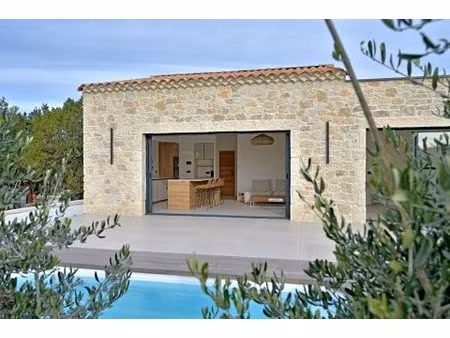 maison contemporaine avec piscine proche uzès