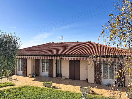 a vendre maison centre preignan 90 m2 avec garage en sous sol  jardin clôturé