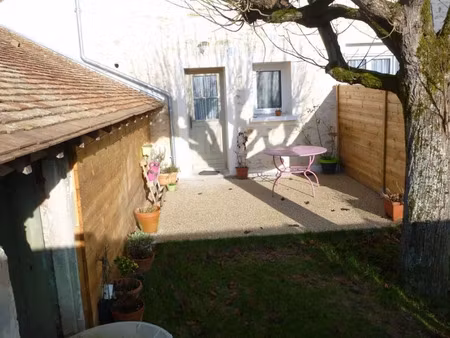 location appartement 3 pièces 48 m² à chailly-en-bière (77930)  840 €