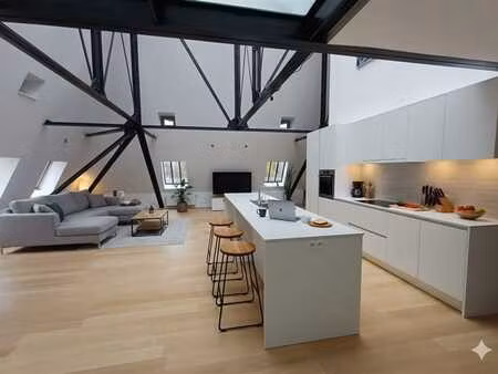 prix à partir de: magnifique duplex dans le site restauré de