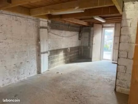 hangar professionnel