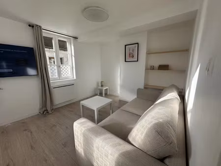 location meublée maison 2 pièces 25 m² à valenciennes (59300)  600 €