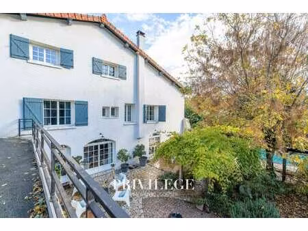 maison de luxe à vendre à collonges-au-mont-d'or : 1 370 000€ | 300m²