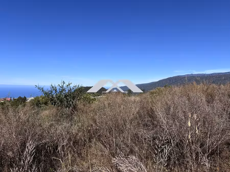 terrain environ 1200 m² plaine des cafres