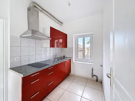 location appartement 2 pièces 38 m² à châteaurenard (13160)