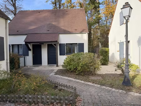 maison avec jardin et 1 chambre et 2 places de parking