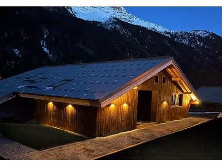 les contamines-montjoie – appartement 4 pièces 86 m² + mezzanines 13 m² dans ferme authent