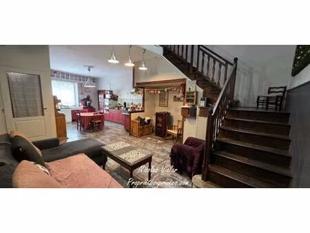 maison de village de 200 m² à sauzet