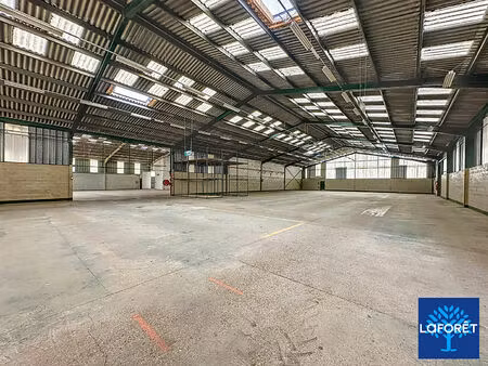 local d'activité de 4000 m² couvert à la ferte en ouche