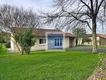 maisons proche montendre.