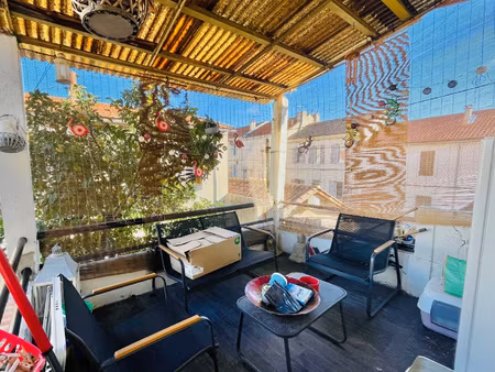 maison t4/5 111m2 dont t1 indépendant  terrasse et cour