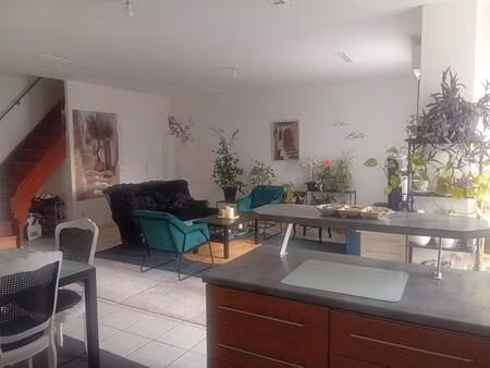 immeuble de rapport avec quatre lots