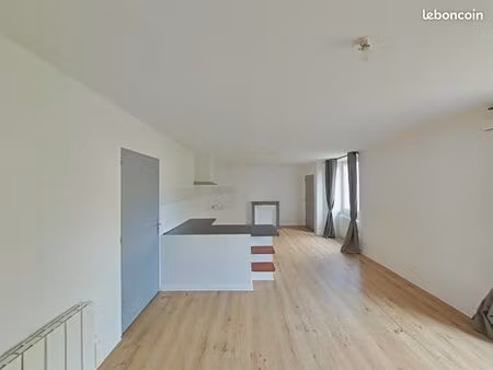 maison 5 pièces 93 m²