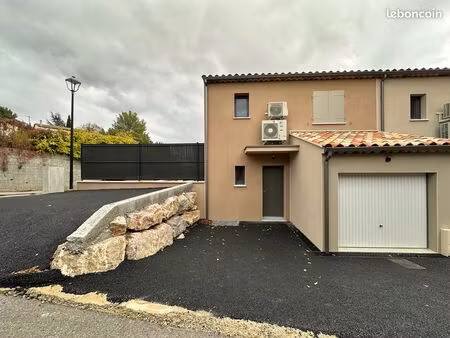 à louer – maison mitoyenne t4 de 83 m² avec terrasse  jardin et garage