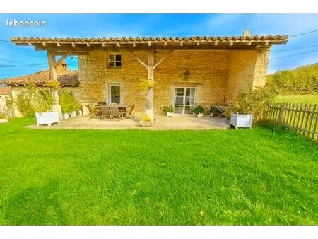 ? maison meublée de charme  2 chambres  terrasse + jardin  parking privatif – saint-martin