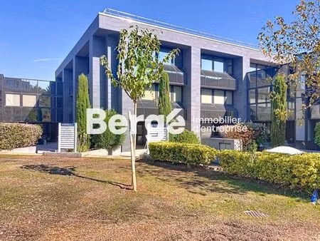 prestigieux bureau de 159 m2 en location - valbonne  france