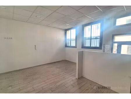 local commercial 44 m² - idéal professions libérales / bureau