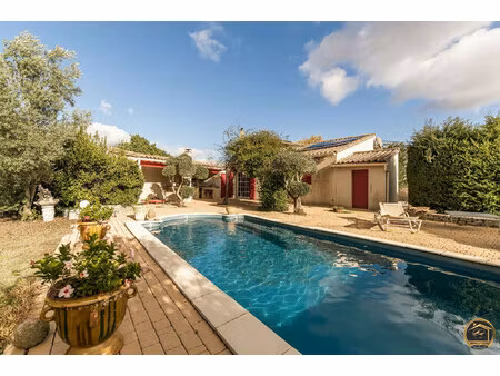 authentique domaine viticole avec dépendances et piscine - bade