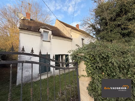 maison 180m2   terrain 1800m2  15mn de crécy-la-chapelle