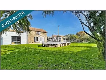 maison en pierre rénovée de 210 m² sur 937 m² - 6 chambres - 3 sde - 3 wc - piscine