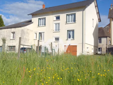 maison 200 m2 avec 2 logements à vendre à messeix