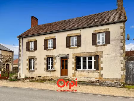 vente maison 6 pièces 180 m² à murat (03390)  66 500 €