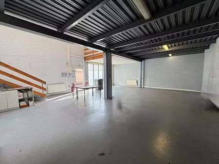 location local d'activités bezons 190 m²