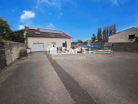 maison très grande aves ses 5 chambres