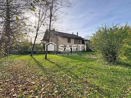 charmante maison avec un grand terrain