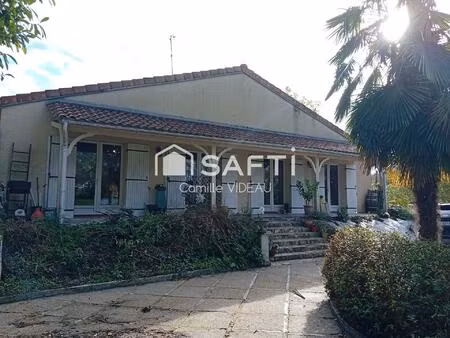 maison villa de 196m²   garage et terrain 12000 m²