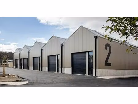 vente local d'activités toussieu 3 530 m²