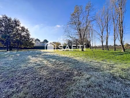 à vendre  terrain constructible de 1 095m ² - pugnac