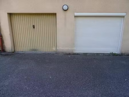 location local commercial à saint-jean-de-bournay