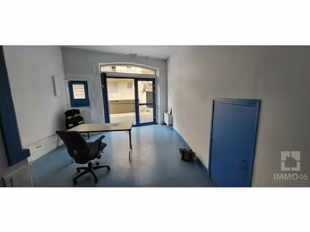location local commercial 115m² cahors 46000