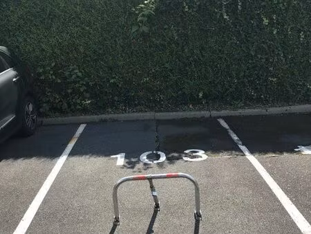 plusieurs parking à vendre