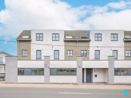 gelijkvloers appartement met twee slaapkamers te merelbeke dorp