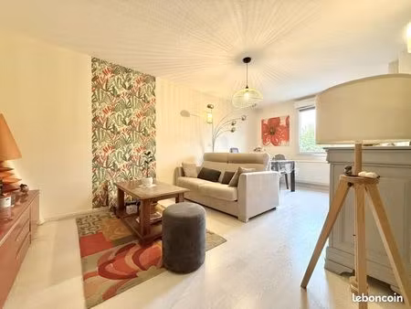 appartement 4 pièces 74 m²