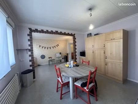 maison 6 pièces 270 m²