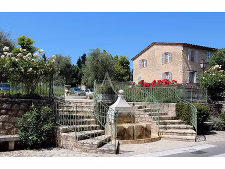 location local commercial