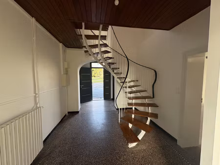 location maison 5 pièces 166m² agen 47000