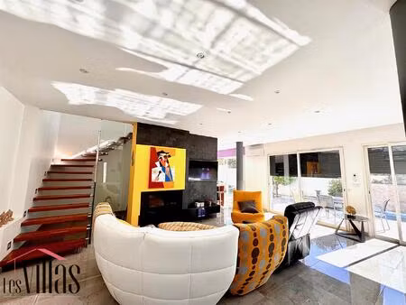 superbe villa contemporaine avec piscine à béziers