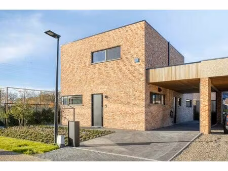 luxueuze nieuwbouwwoning met 3 slaapkamers.
