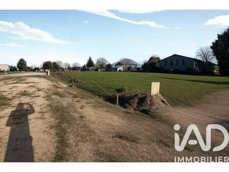 vente terrain à séris (41500) : à vendre / 703m² séris