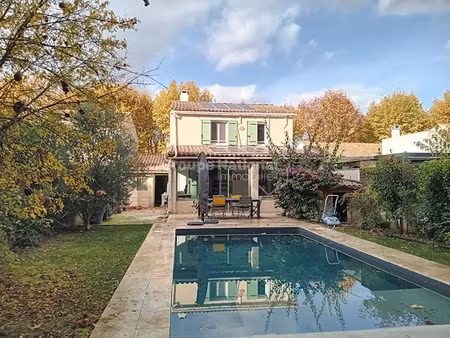 vente maison 4 pièces 109 m² à saint-etienne-du-grès (13103)  398 000 €